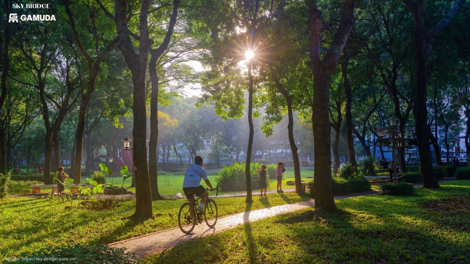 Đường dạo bộ quanh công viên dự án chung cư SkyBridge Thuận An